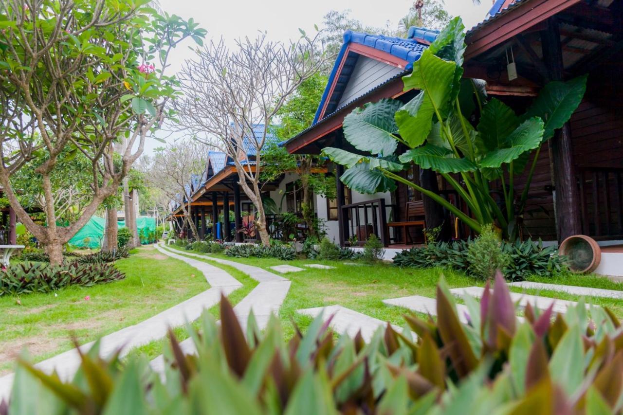 シー サンド サン ホテル Ko Lanta エクステリア 写真